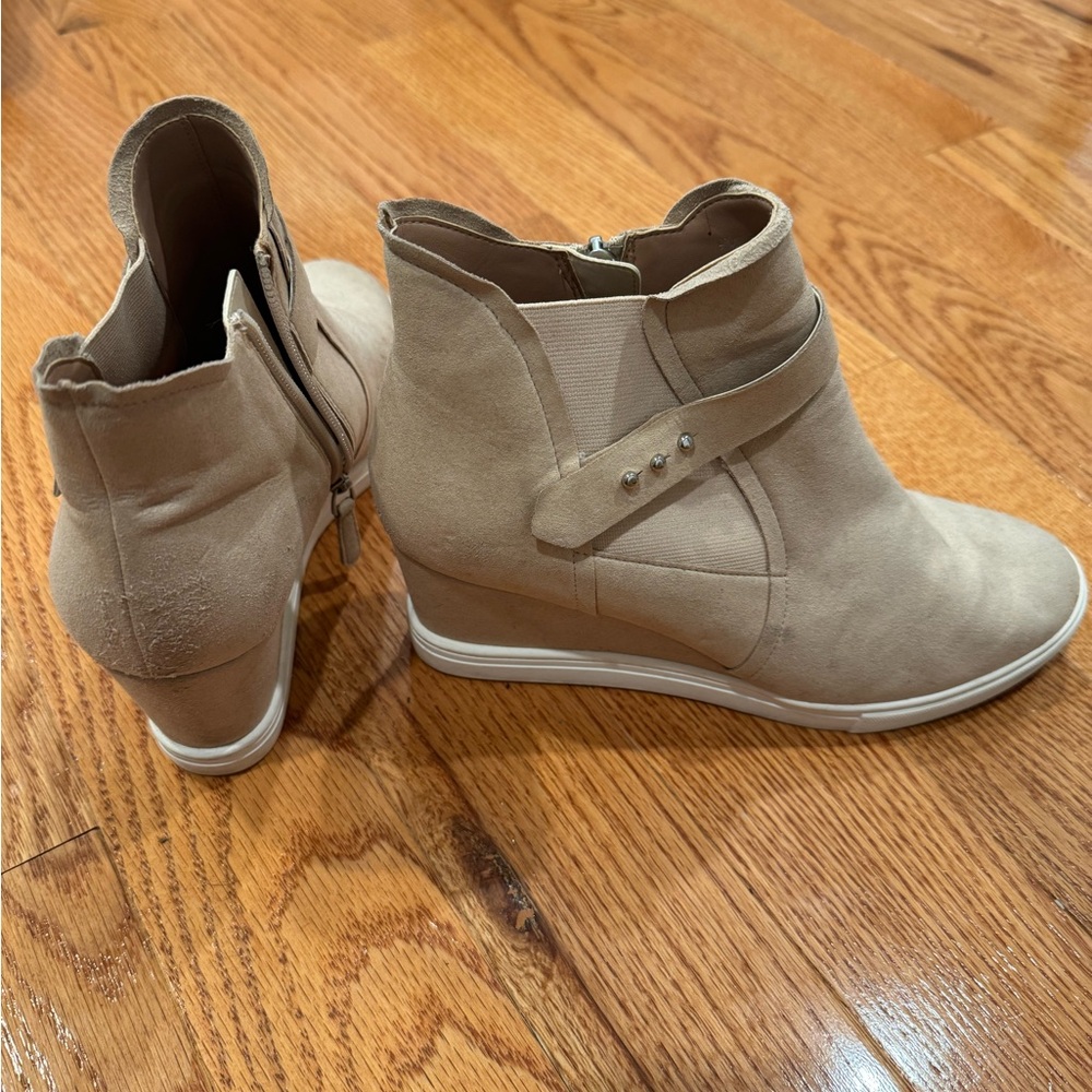 Women's Beige Ankle Boots